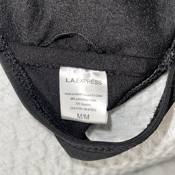 NEW BEAUTIFUL BIKINI TOP - Picture 4 of 5